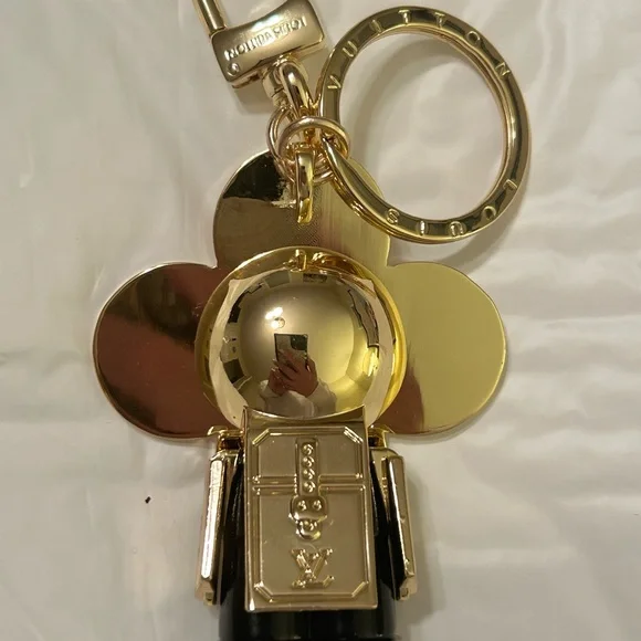 Gold and Black Vivi Keychain - Picture 2 of 4